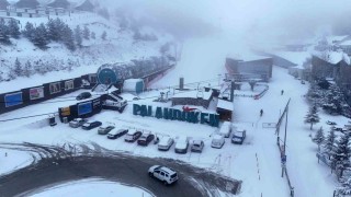 Palandökende kar kalınlığı 210 santimetreye ulaştı