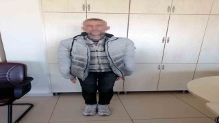 Pes dedirten dolandırıcılık: Topladığı ürünleri seyyar tezgahta sattı