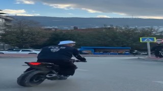 Polis yeleği giyip trafikte tehlikeli hareketler yaptı, cezadan kaçamadı