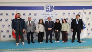 Rektör Altun, IEEE Kulübü öğrencileri ile bir araya geldi