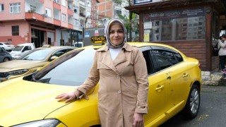 Rizenin kadın taksi şoförü takdir görüyor