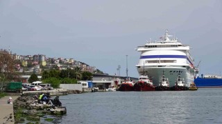 Rus turistler aylar sonra kruvaziyer ile Samsunda