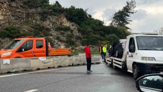 Sakar Geçidinde kaza: 3 yaralı