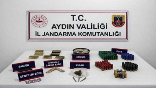 Saklanan uyuşturucuları narkotik köpeği buldu