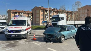Samsun Şehir Hastanesi kavşağında yine kaza: 4 yaralı