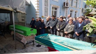 Samsunda iki kardeş yan yana toprağa verildi