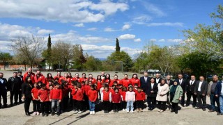 Samsunspor Voleybol Akademiden Vezirköprüde sosyal sorumluluk projesi