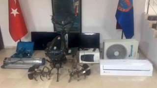 Şanlıurfada bağ evinden hırsızlık şüphelisi 2 kişi tutuklandı