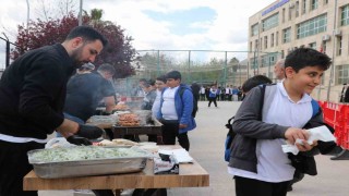 Şanlıurfada öğrencilere moral kebabı