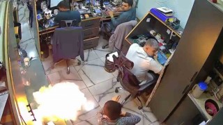 Şarjdaki telefon alev aldı