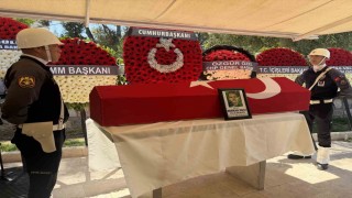 Şehit polisin cenazesinde gözyaşları sel oldu