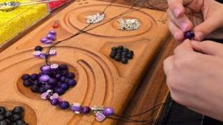 Şehzadelerde minik eller takı tasarlayacak
