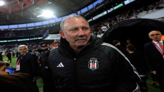 Sergen Yalçın, Beşiktaşın başında ligdeki 100. maçını geride bıraktı