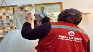 Sincan Belediyesinden ihtiyaç sahibi çiftlere gelinlik desteği