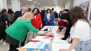 Sinopta bitkilerin dünyası tuvale taşındı