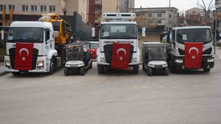Şırnak Belediyesi araç filosunu büyütüyor: 6 yeni araç hizmete alındı