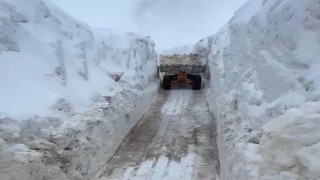 Şırnakta karlar arasındaki 2.5 kilometrelik açık hava tüneli