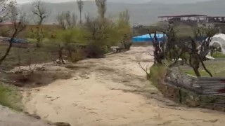 Şırnakta sel felaketinde silahla uyarı yapıldı