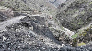 Şırnakta yağışla beraber heyelan oluştu