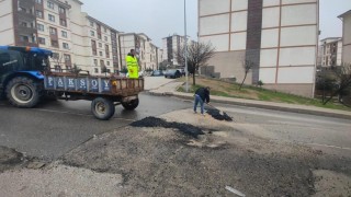 Şırnakta yollar için geçici asfaltlama çalışmaları başladı
