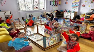 Sivasta çift dilli eğitim modeli, ingilizceyi ezberleyerek değil konuşarak öğreniyorlar
