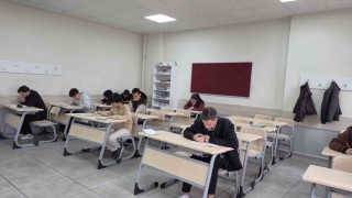 Sivasta öğrenciler manevi ödül için ter döktü