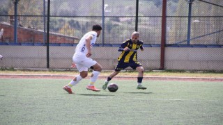 Söğütspor kendi evinde fırsatı tepti