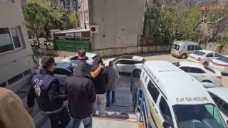 Sosyal medya üzerinden fuhuşa aracılık yapan 5 şüpheli yakalandı