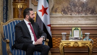 Suriye Devlet Başkanı eş-Şara, Suudi Arabistan Veliaht Prensi Selman ile görüştü