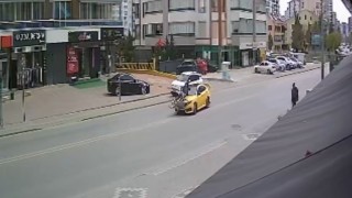 Taksi bisikletle çarpıştı: 1 yaralı
