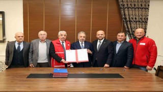 Talasta dayanışma köprüsü: tekstil bağışı gıdaya dönüşecek