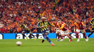 Talisca, derbide penaltı kaçırdı