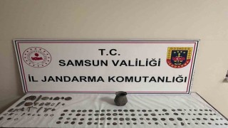 Tarihi eser kaçakçıları jandarmaya yakalandı