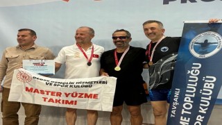 Tavşanlıda açılan yüzme havuzu 3 çocuk babasını şampiyon yaptı