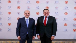 TBMM Başkanı Kurtulmuş, Avustralya Temsilciler Meclisi Başkanı Dick ile görüştü