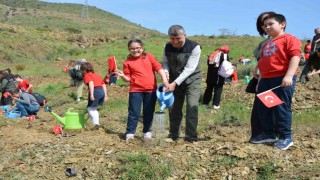 TBMM'nin 106. yılında 106 fidan toprakla buluştu