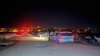 Tekirdağda otomobil dereye uçtu
