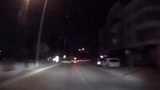 Ticari taksinin çarptığı genç kız hayatını kaybetti: Feci kaza kamerada
