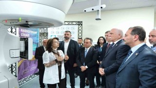 TOGÜ Hastanesinde radyoterapi cihazı törenle hizmete girdi