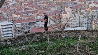 Tophane surlarında korku dolu anlar, 4 saat ikna edilmeye çalışıldı, düştü yaralandı