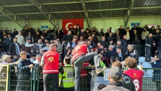 Trabzon 1. Amatör Küme Play-Off maçı sonrası tribünde kavga