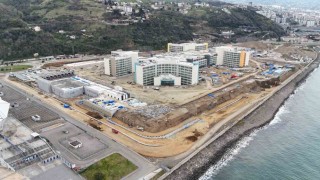 Trabzon Şehir Hastanesi inşaatında alt yapı çalışmaları sürüyor