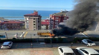 Trabzonda taş kamyonu yangını korkuttu