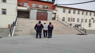 Trafik güvenliğini tehlikeye sokmaktan aranan şahıs yakalandı