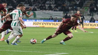 Trendyol Süper Lig: Konyaspor: 2 - Trabzonspor: 0 (İlk yarı)