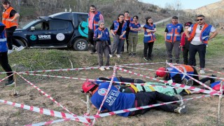 Tuncelide 21 sağlık personeli UMKE eğitimini tamamladı