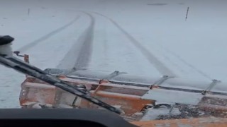 Tuncelinin ilçelerinde kar etkili oldu