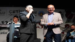 Turgutluda ‘Roman Gecesi ile eğlence zirveye çıktı