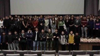 Türkiyenin ikinci Milli Astronotu Tuva Cihangir Atasever Ispartada öğrencilerle buluştu