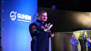 Türkiyenin ilk astronotu Gezeravcı, GUHEMde uzay yolculuğunu anlattı